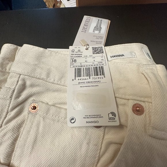 - MANGO Havana Straight-Fit Cropped Straight Jeans - Picture 3 of 3